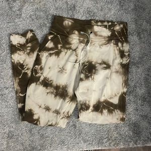 lululemon sweatpants